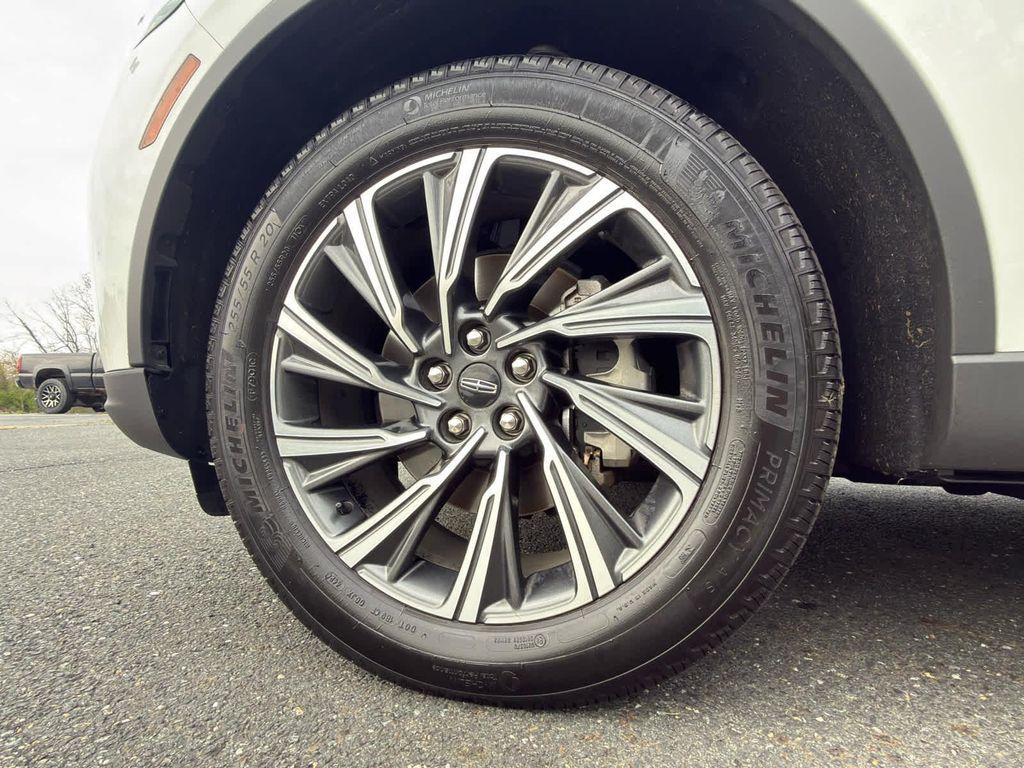 used 2025 Lincoln Aviator car, priced at $52,777