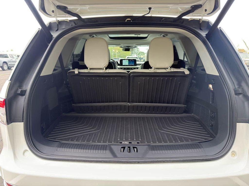 used 2025 Lincoln Aviator car, priced at $52,777