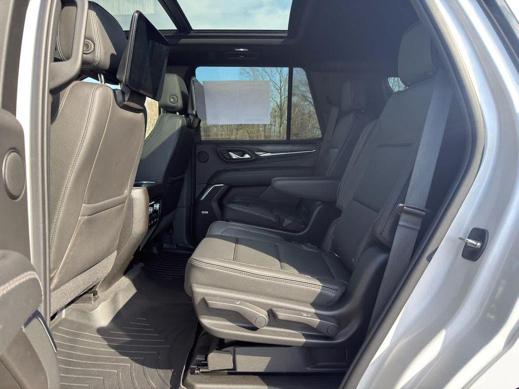 used 2021 GMC Yukon car, priced at $48,490