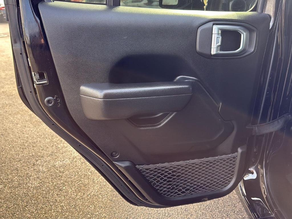 used 2022 Jeep Wrangler Unlimited car, priced at $27,500