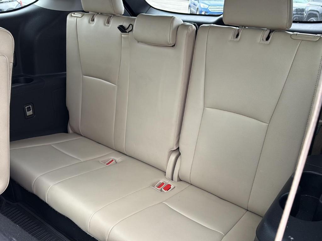 used 2022 Toyota Highlander car, priced at $36,200