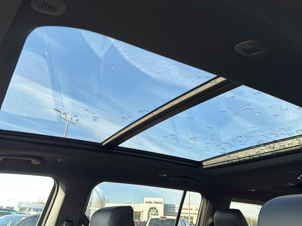 new 2026 Jeep Grand Wagoneer car, priced at $74,992