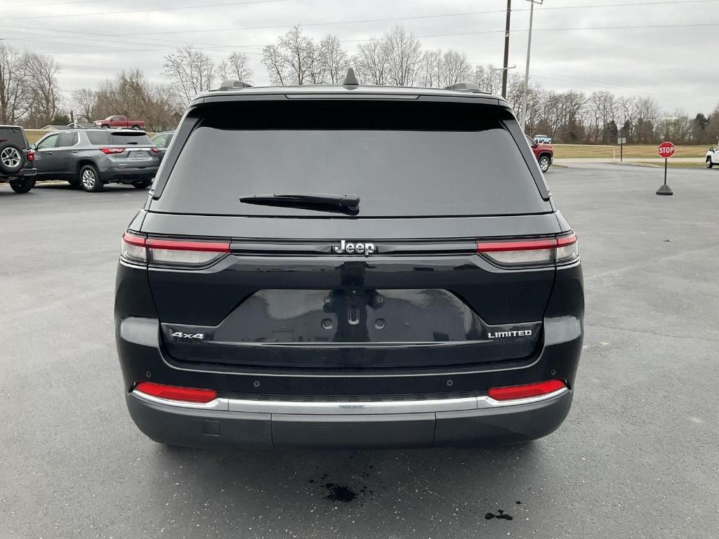 used 2024 Jeep Grand Cherokee car, priced at $27,450