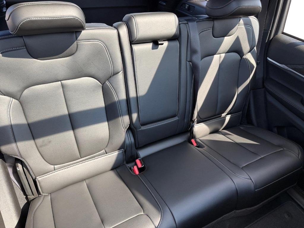 new 2026 Jeep Grand Cherokee car, priced at $47,002