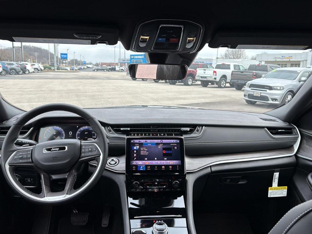 new 2025 Jeep Grand Cherokee car, priced at $50,720