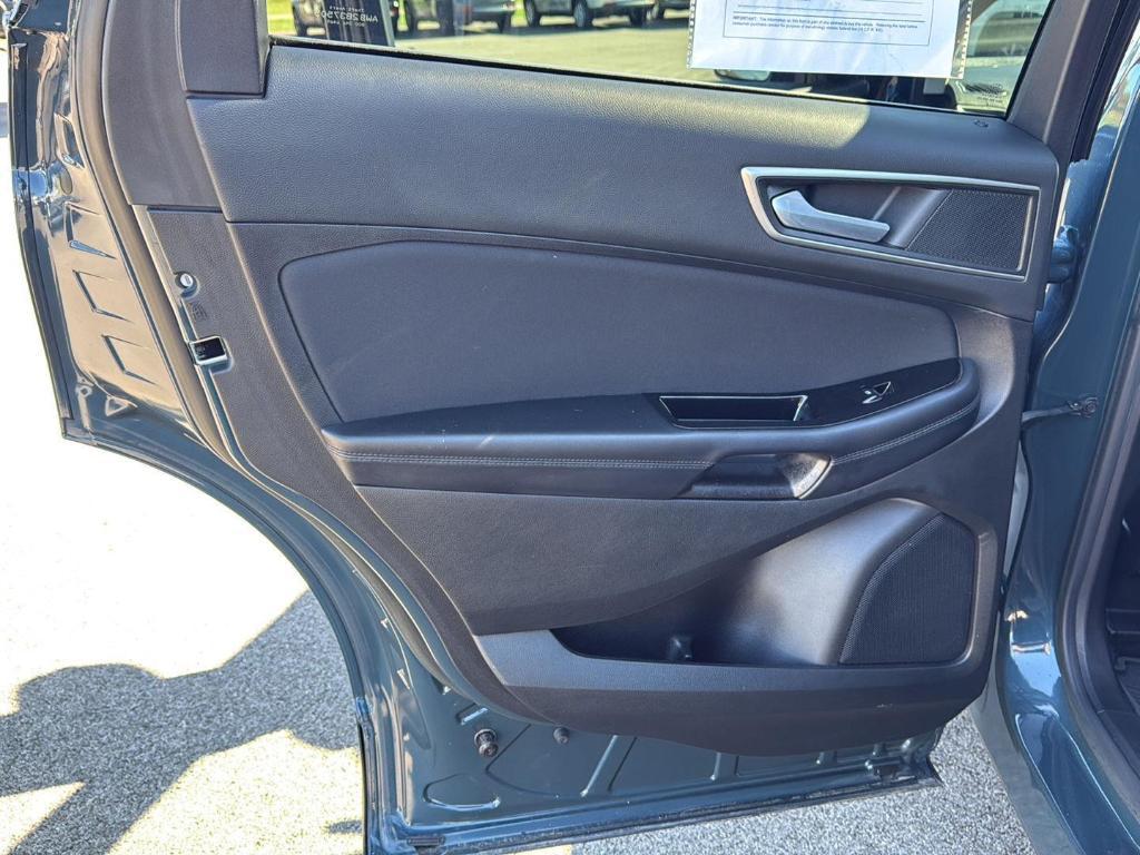 used 2016 Ford Edge car, priced at $14,000