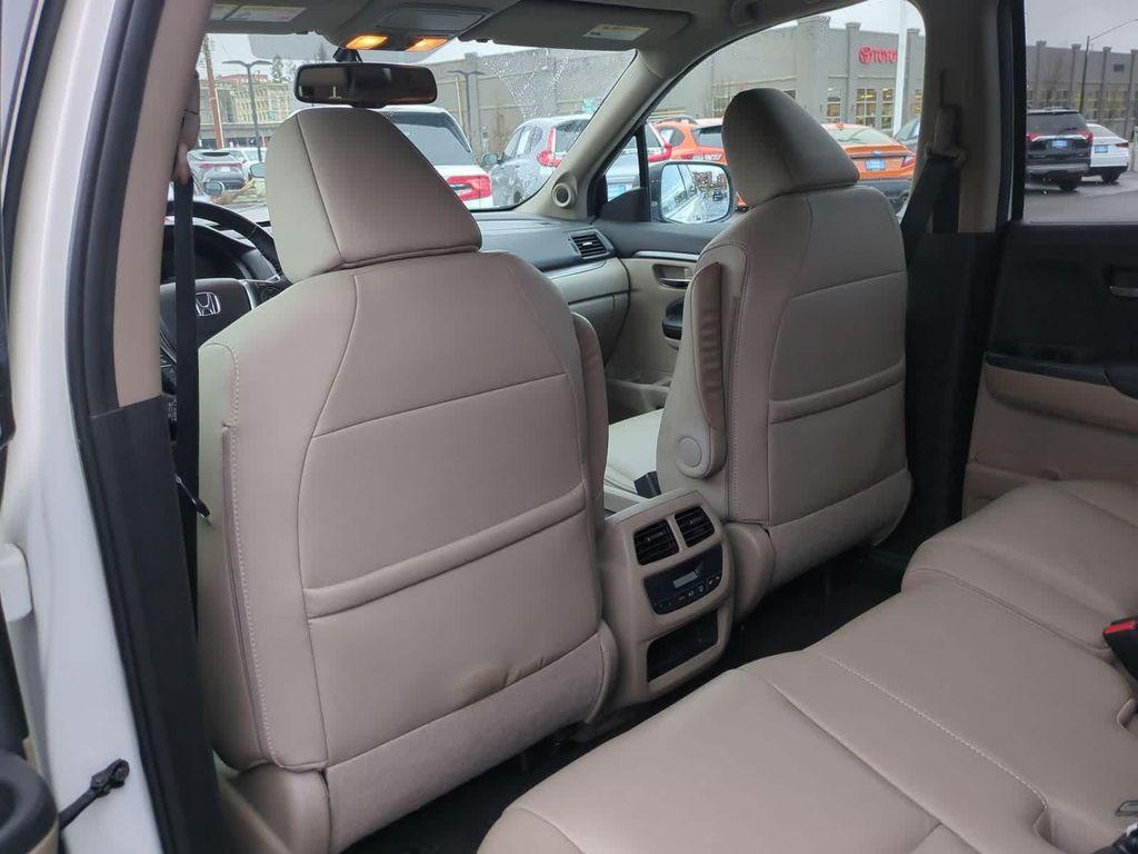 used 2017 Honda Pilot car, priced at $19,489