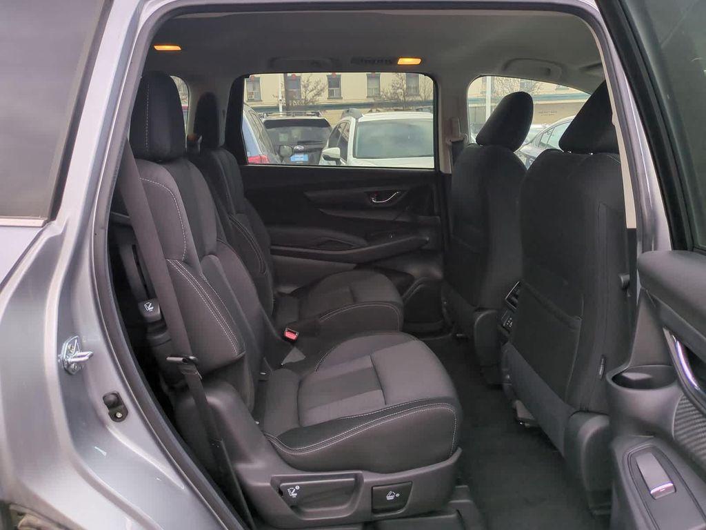 used 2024 Subaru Ascent car, priced at $30,995