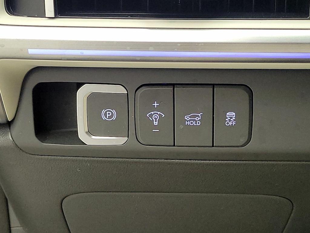 used 2024 Hyundai Santa Fe car, priced at $39,998