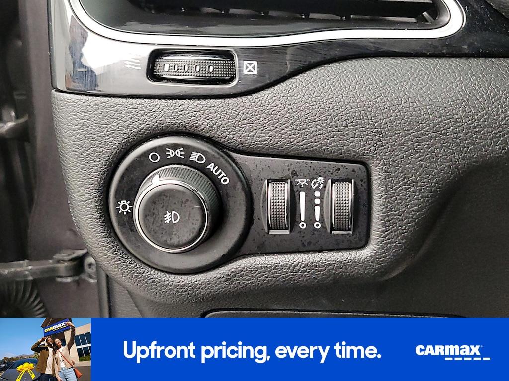 used 2021 Jeep Cherokee car, priced at $16,998