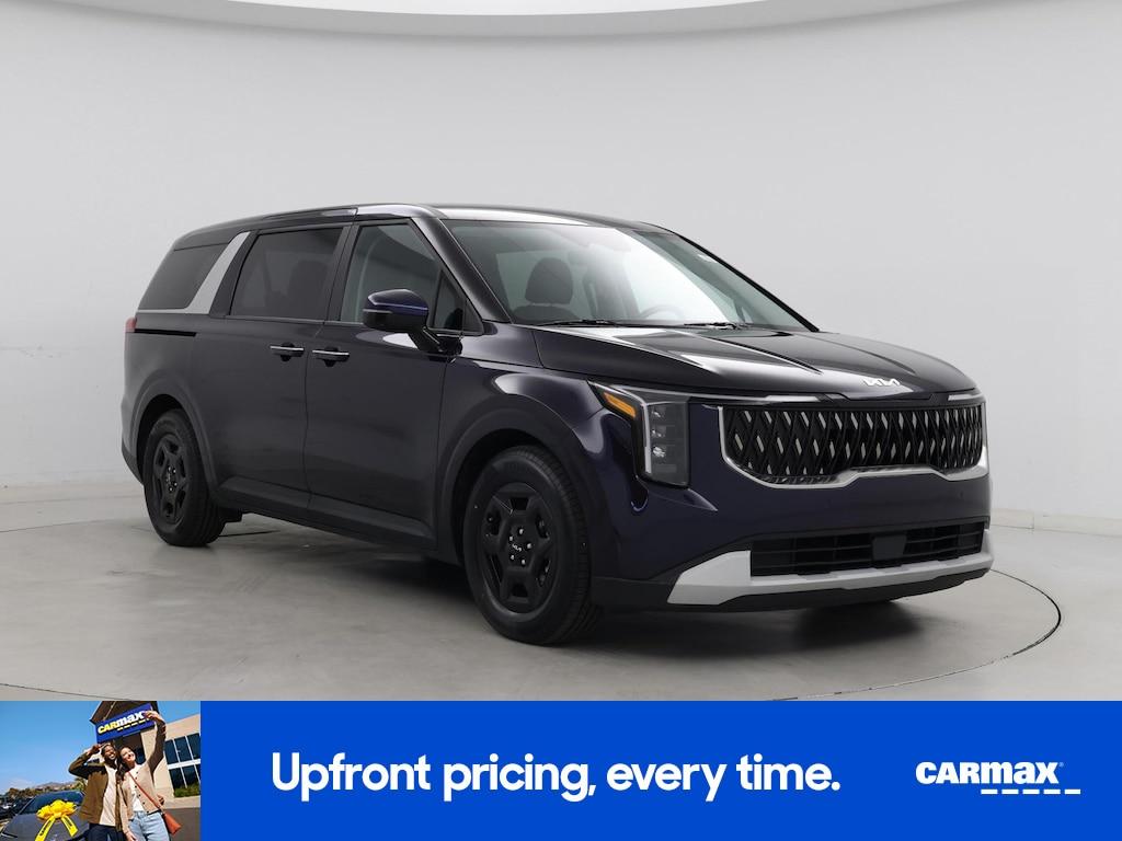 used 2025 Kia Carnival car, priced at $31,998