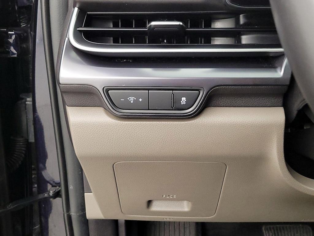 used 2025 Kia Carnival car, priced at $31,998
