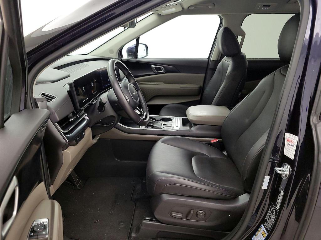 used 2025 Kia Carnival car, priced at $31,998