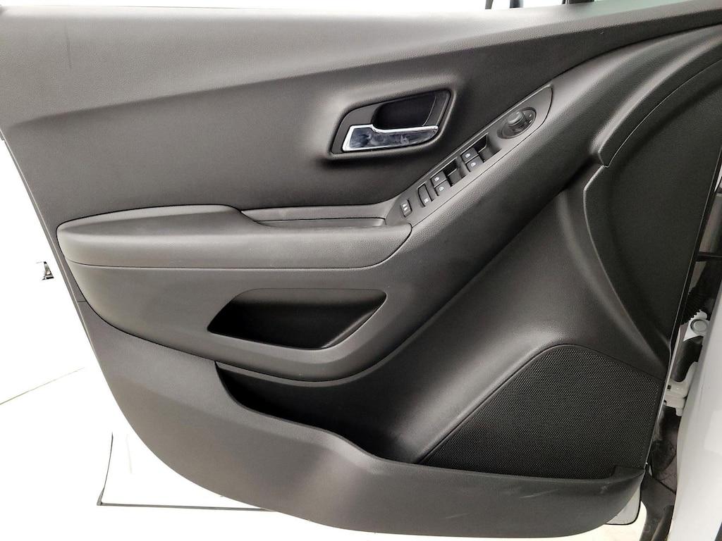 used 2020 Chevrolet Trax car, priced at $13,998