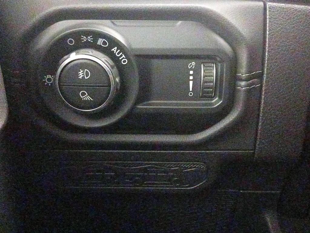 used 2025 Jeep Gladiator car, priced at $48,998