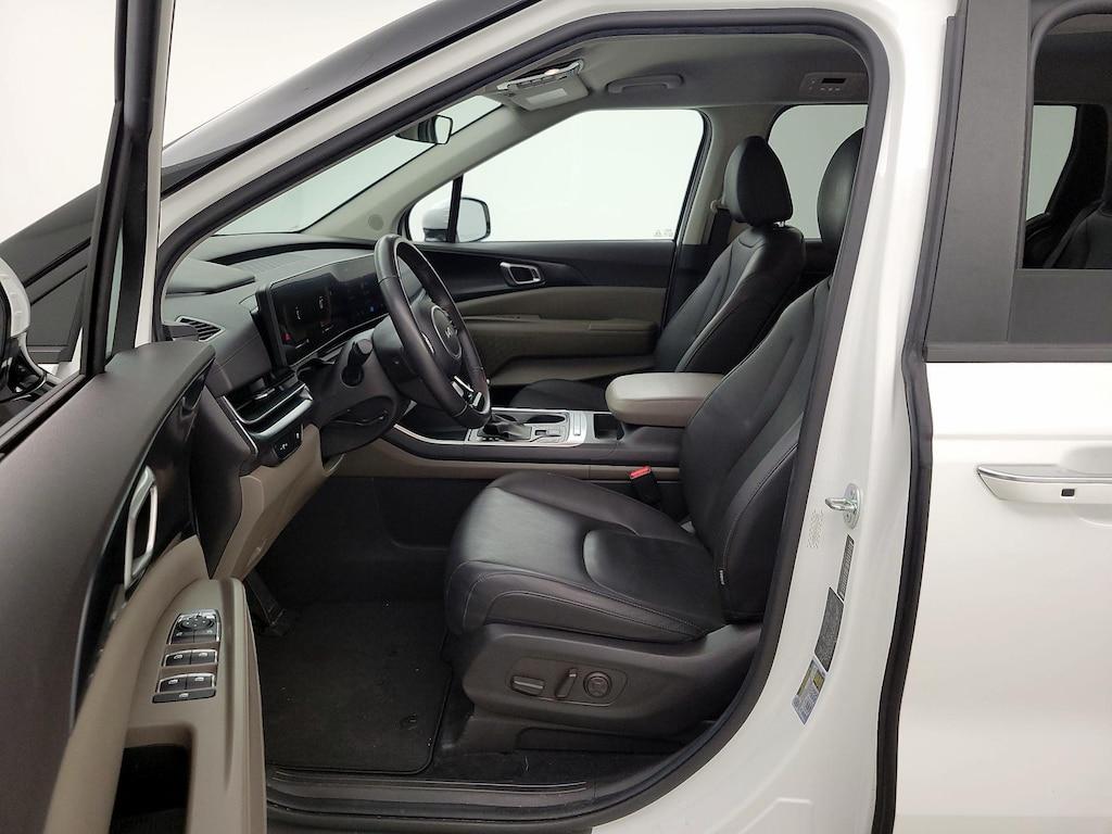 used 2025 Kia Carnival car, priced at $33,998