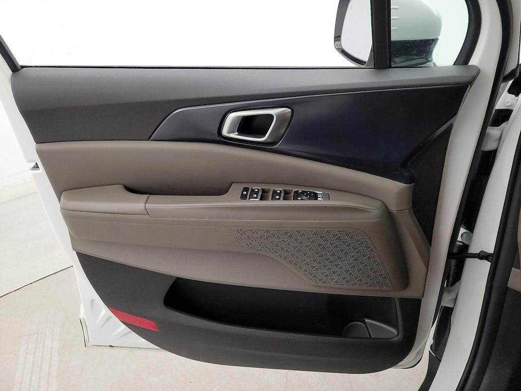 used 2025 Kia Carnival car, priced at $33,998