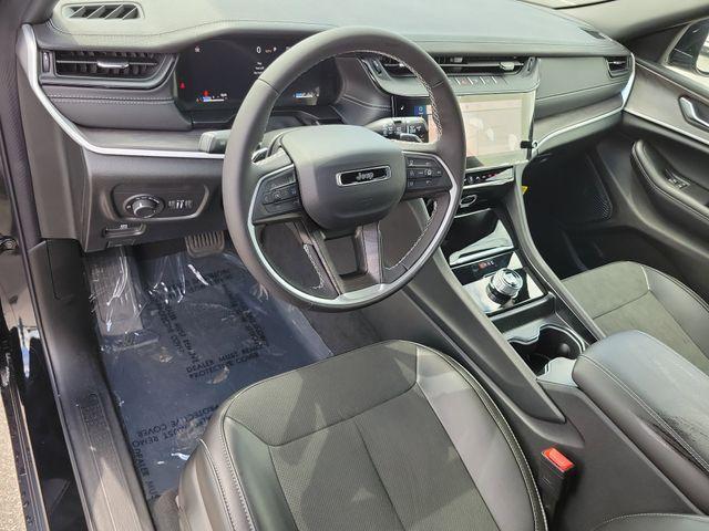 new 2026 Jeep Grand Cherokee car, priced at $36,725