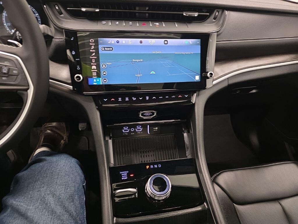 new 2026 Jeep Grand Cherokee car, priced at $52,515