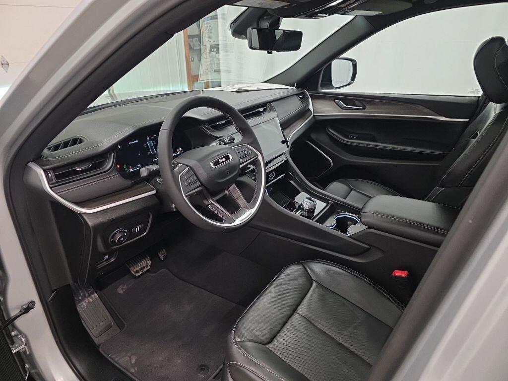 new 2026 Jeep Grand Cherokee car, priced at $52,515