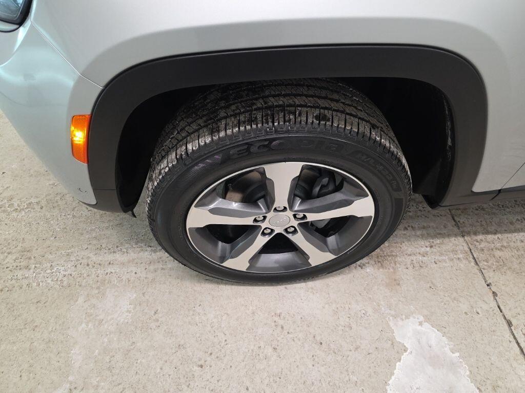 new 2026 Jeep Grand Cherokee car, priced at $52,515