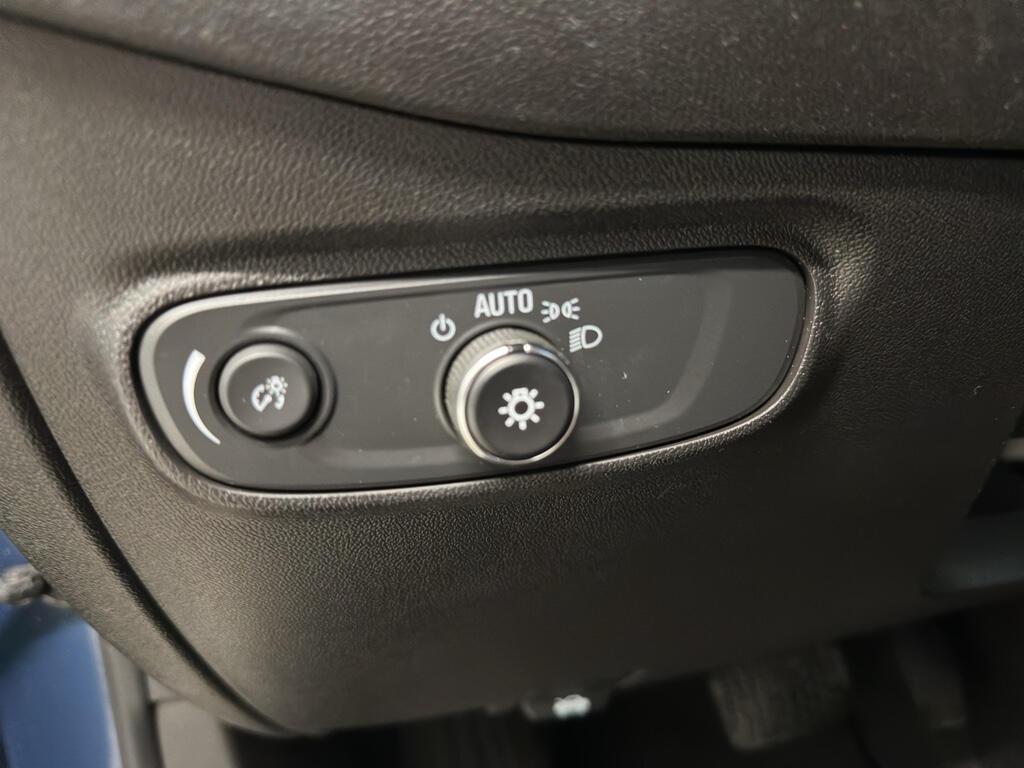 used 2024 Chevrolet Equinox car, priced at $22,650