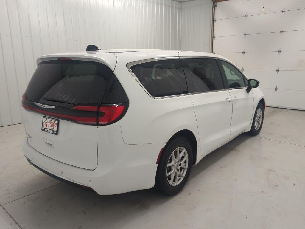used 2024 Chrysler Pacifica car, priced at $27,741