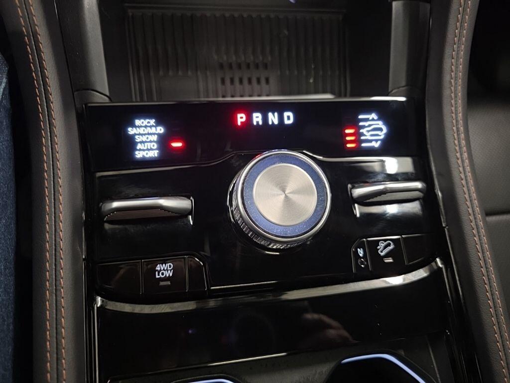 new 2026 Jeep Grand Cherokee car, priced at $65,935