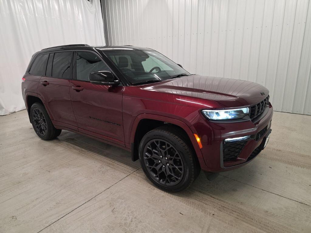 new 2026 Jeep Grand Cherokee car, priced at $65,935