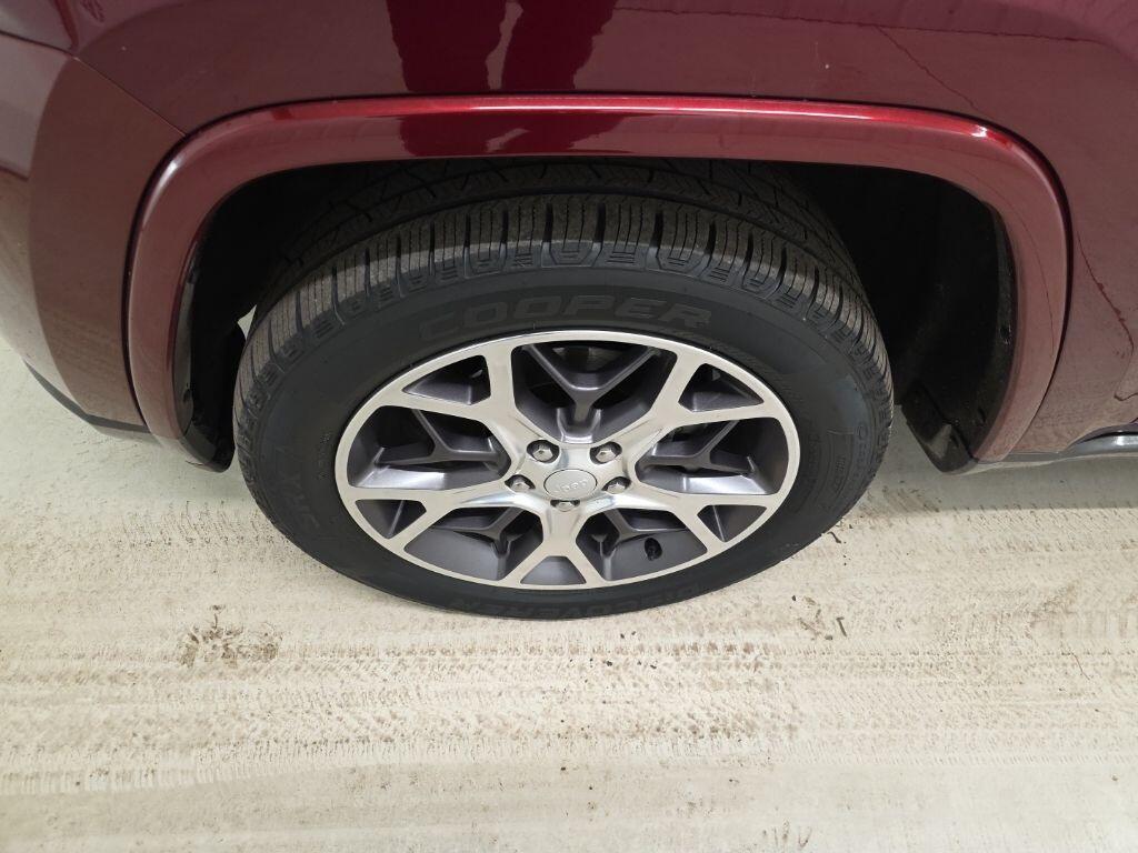 used 2018 Jeep Grand Cherokee car, priced at $17,231