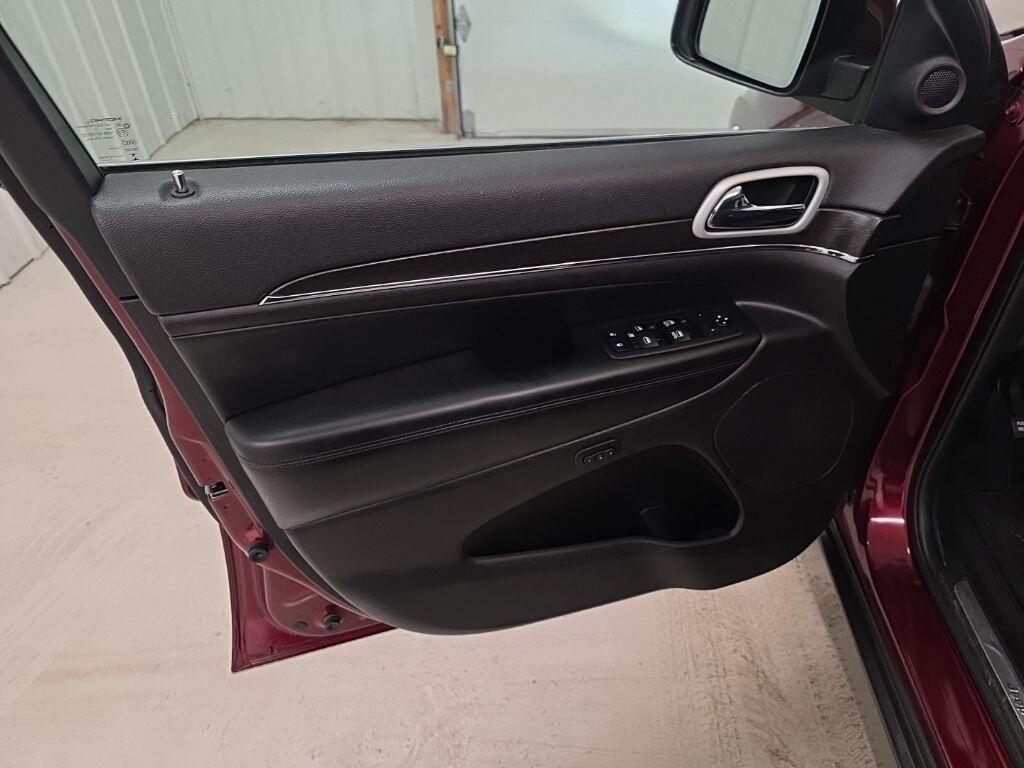 used 2018 Jeep Grand Cherokee car, priced at $17,231