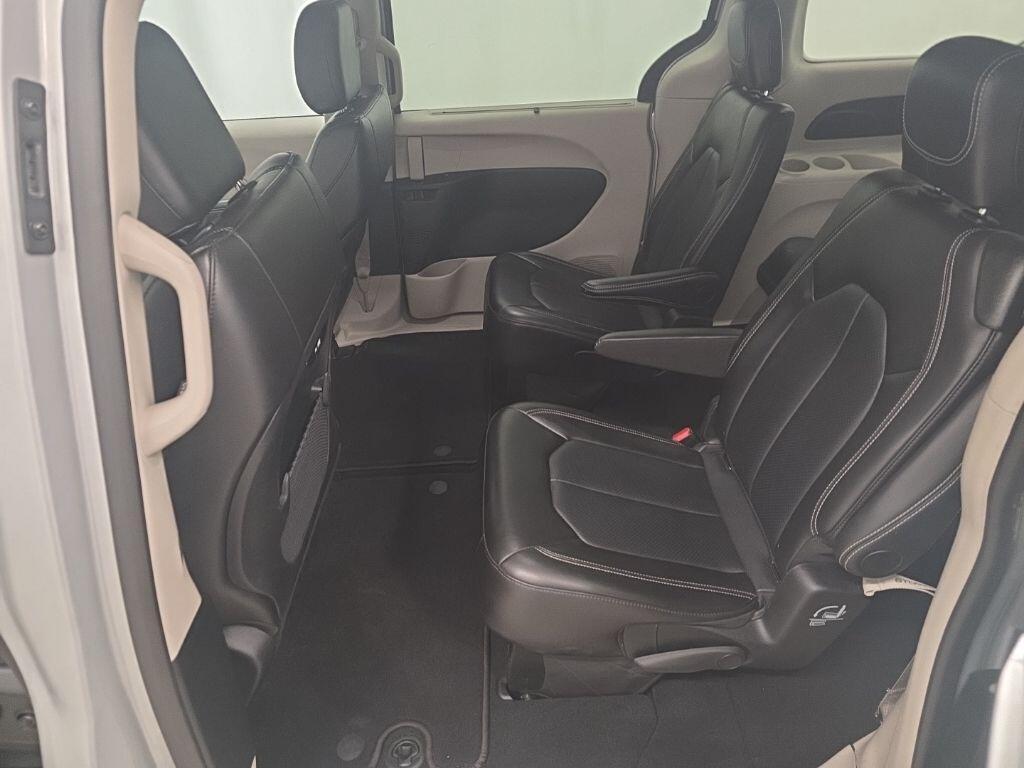 used 2024 Chrysler Pacifica car, priced at $28,734