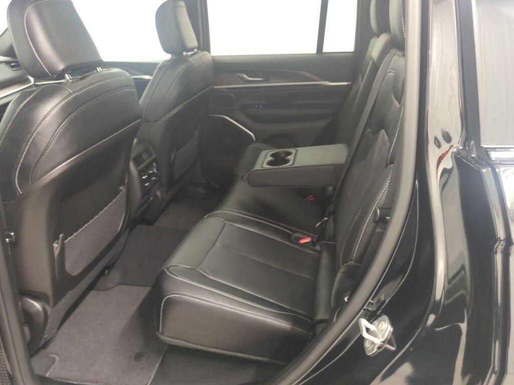 new 2026 Jeep Grand Cherokee car, priced at $53,482