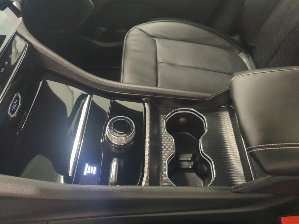 new 2026 Jeep Grand Cherokee car, priced at $53,482