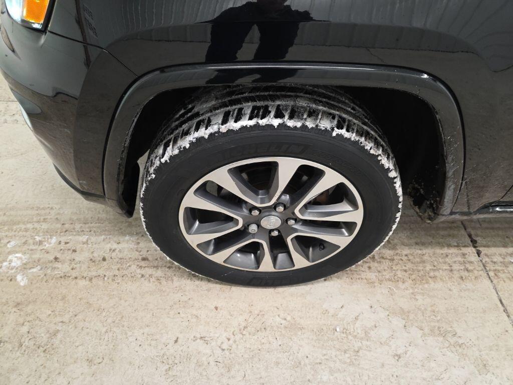 used 2017 Jeep Grand Cherokee car, priced at $14,165