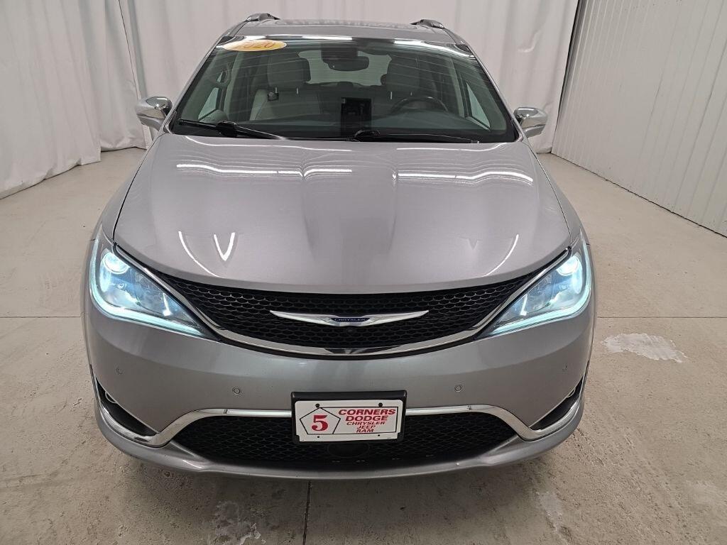 used 2020 Chrysler Pacifica car, priced at $16,495