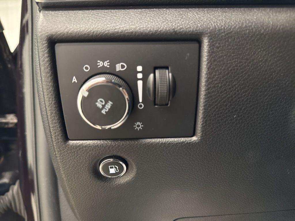 used 2020 Jeep Grand Cherokee car, priced at $21,831