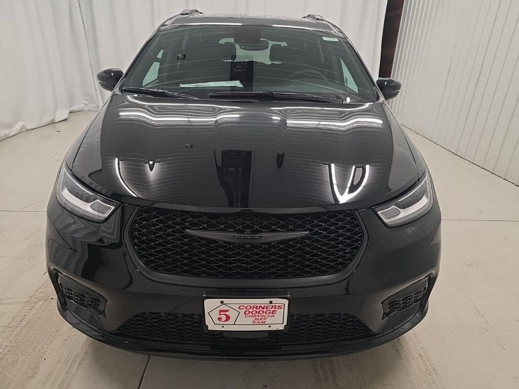 new 2026 Chrysler Pacifica car, priced at $44,972
