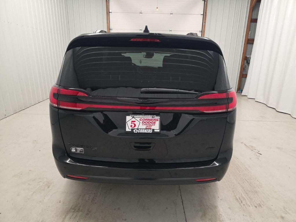 new 2026 Chrysler Pacifica car, priced at $44,972