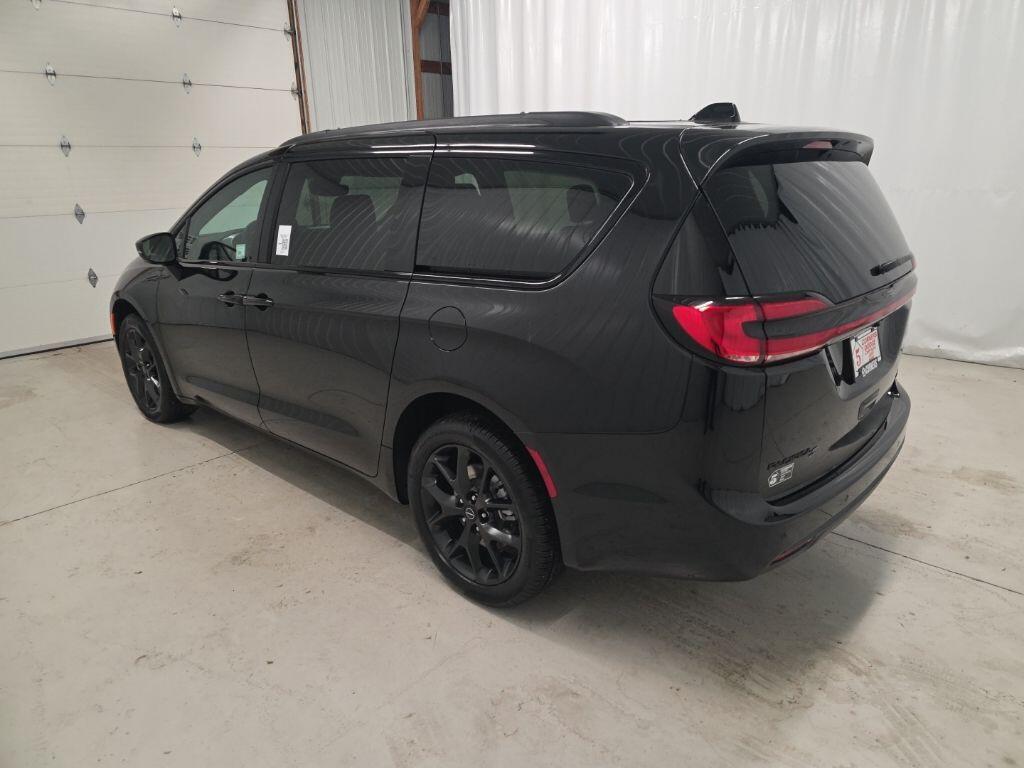 new 2026 Chrysler Pacifica car, priced at $44,972
