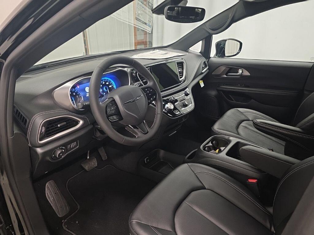 new 2026 Chrysler Pacifica car, priced at $44,972