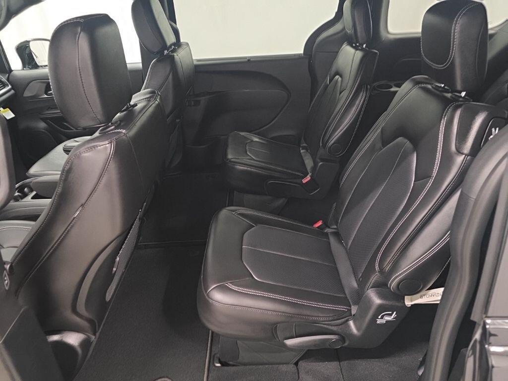 new 2026 Chrysler Pacifica car, priced at $44,972