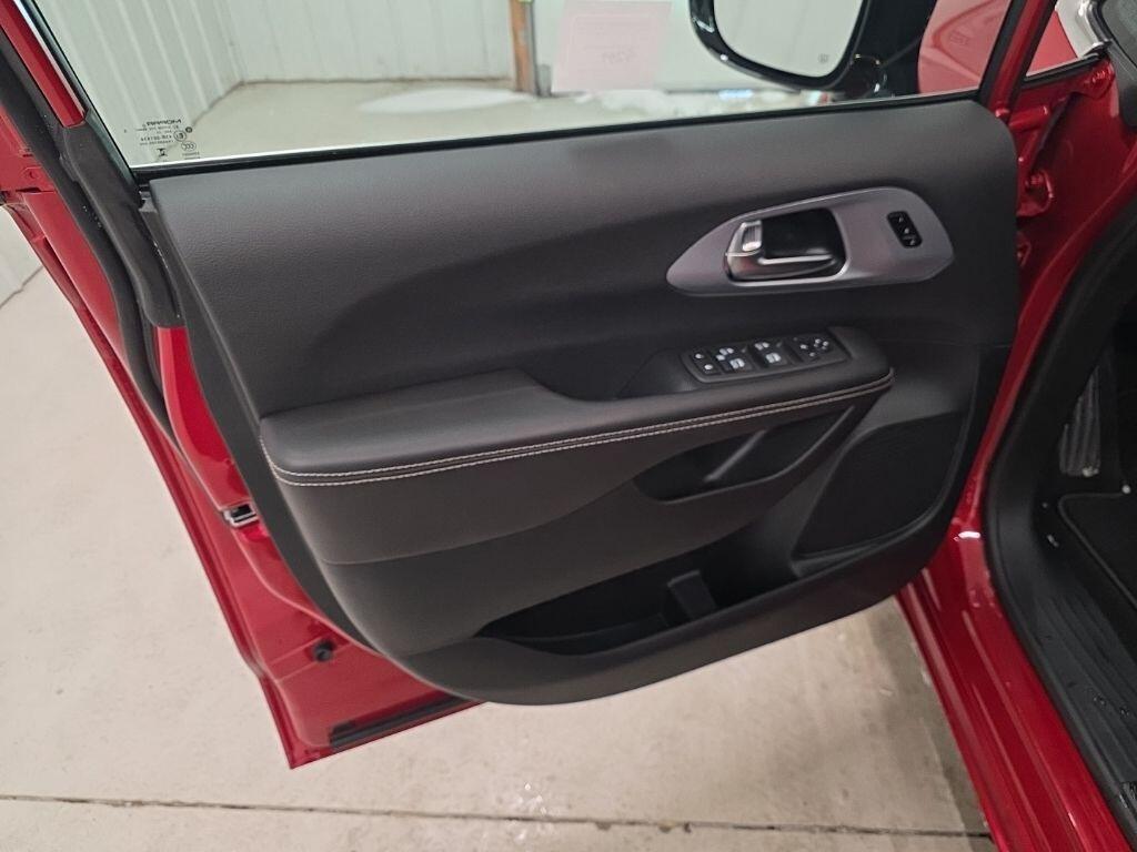 new 2026 Chrysler Pacifica car, priced at $51,239