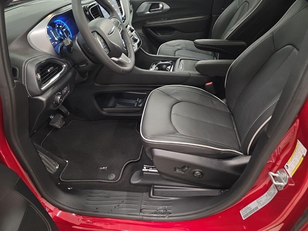 new 2026 Chrysler Pacifica car, priced at $51,239
