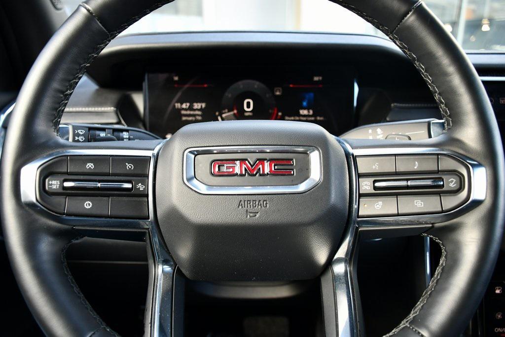 used 2025 GMC Acadia car, priced at $34,399