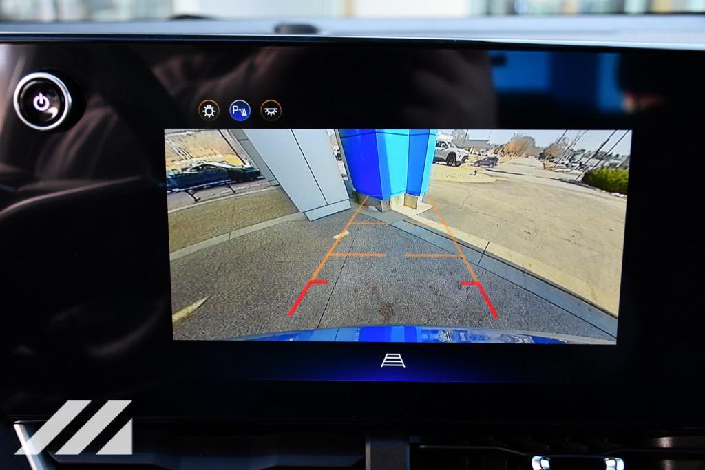 new 2026 Chevrolet Equinox car, priced at $33,464