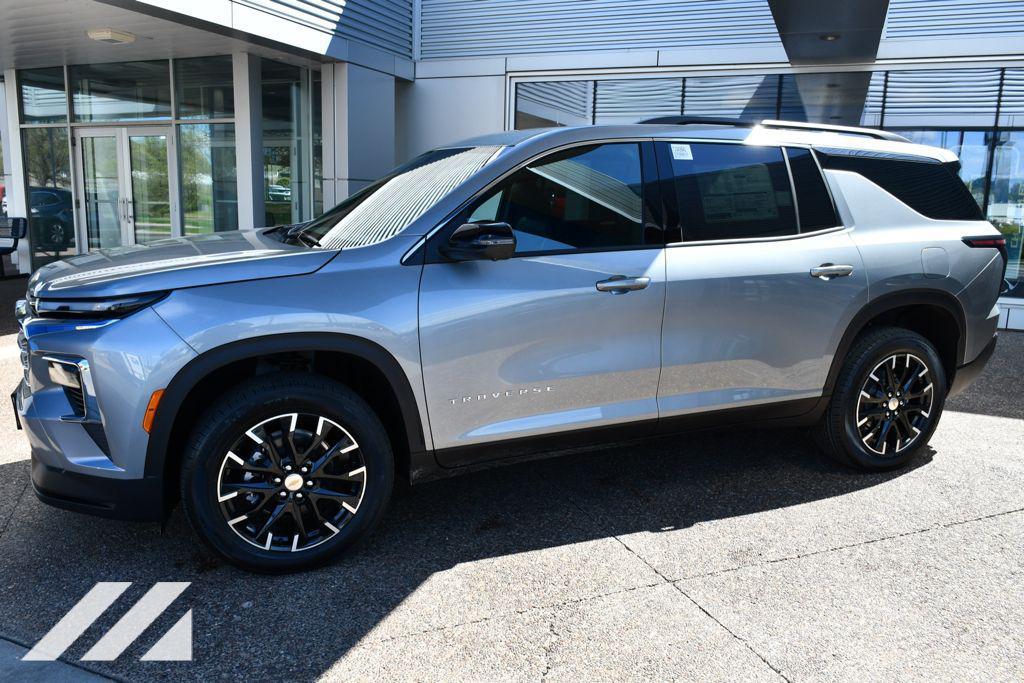new 2026 Chevrolet Traverse car, priced at $45,944