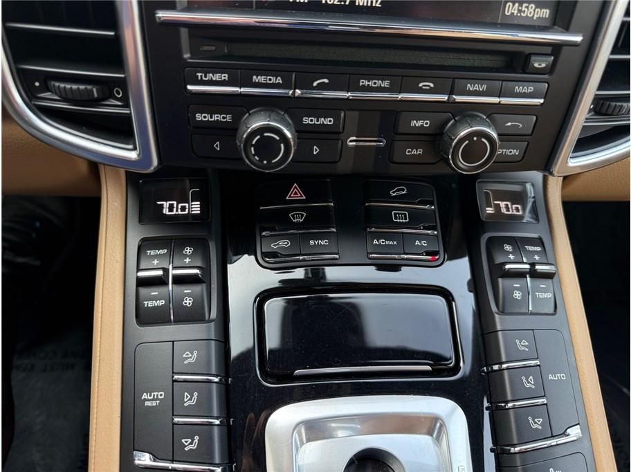 2016 Black Porsche Cayenne