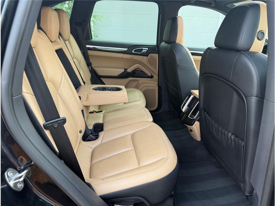 2016 Black Porsche Cayenne