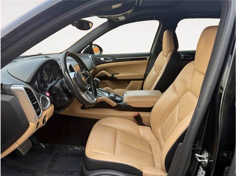 2016 Black Porsche Cayenne